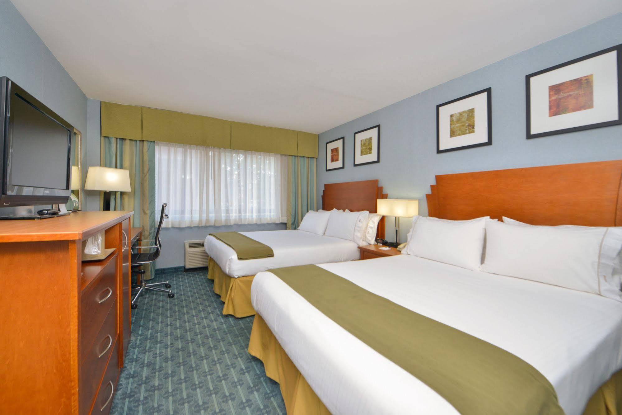 Holiday Inn Express Laguardia Airport, An Ihg Hotel New York Extérieur photo