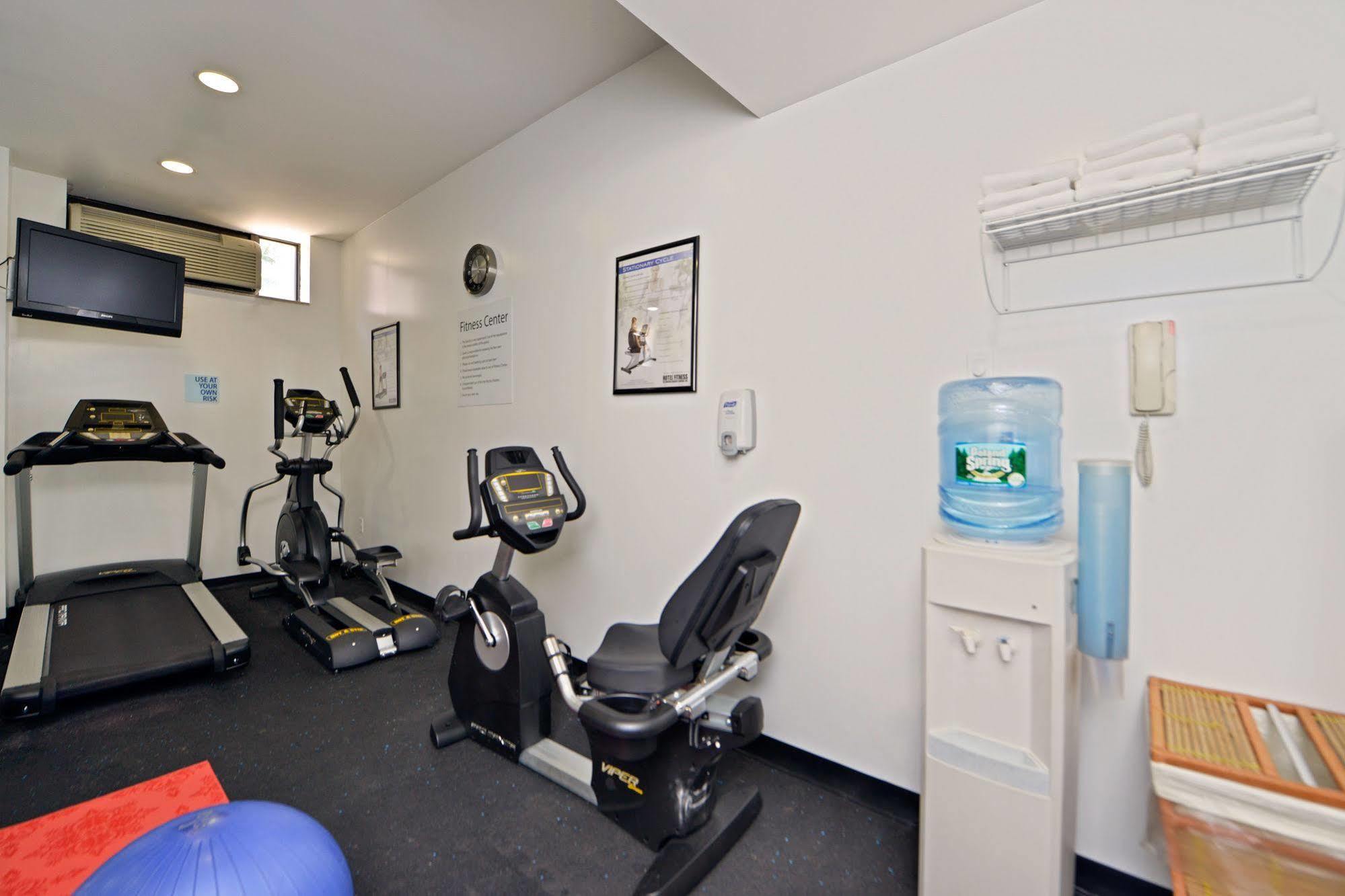 Holiday Inn Express Laguardia Airport, An Ihg Hotel New York Extérieur photo