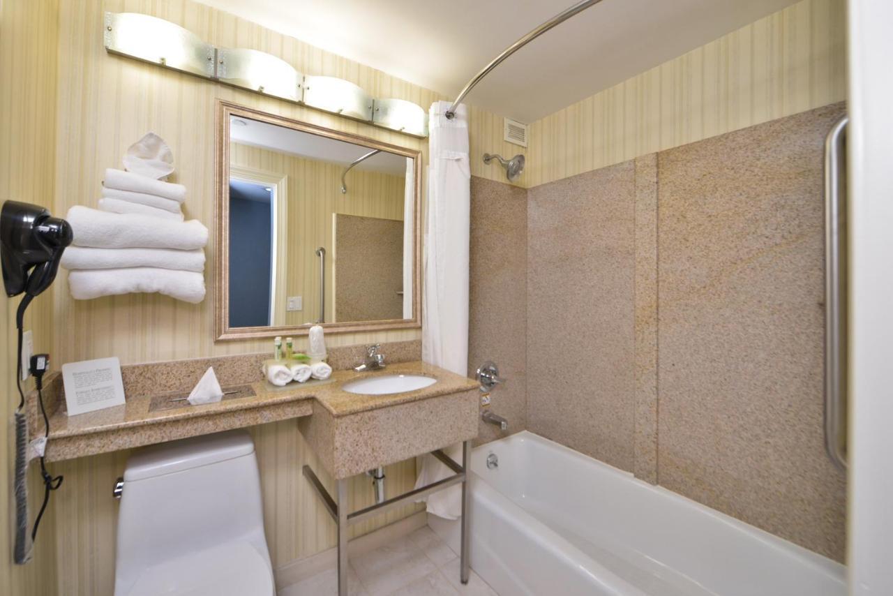 Holiday Inn Express Laguardia Airport, An Ihg Hotel New York Extérieur photo