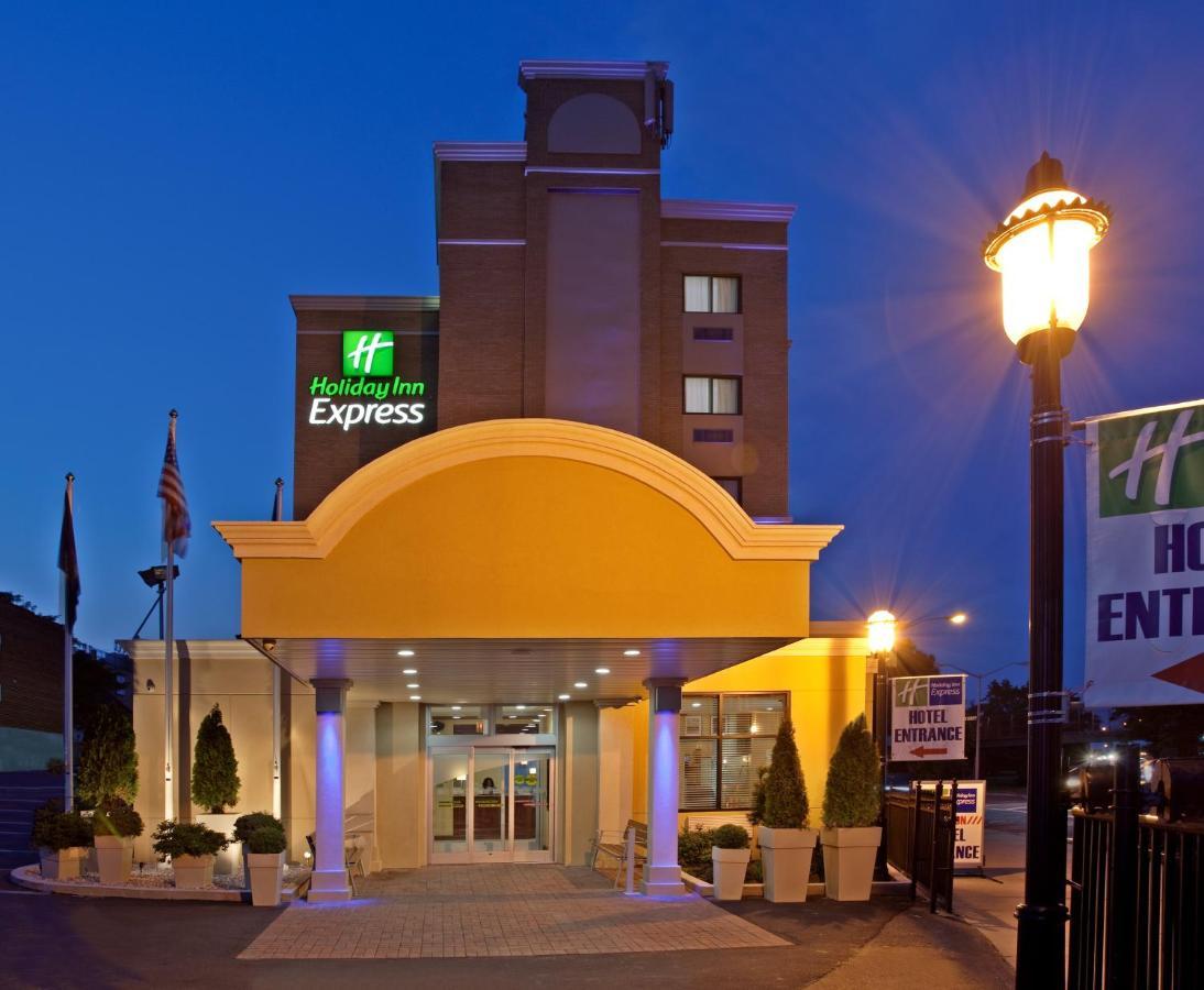 Holiday Inn Express Laguardia Airport, An Ihg Hotel New York Extérieur photo